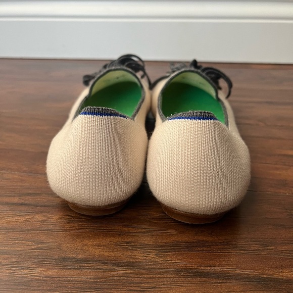 Rothy's Merino Wool White and Gray Tassel Loafers-Size 7.5-Retired Edition - Picture 3 of 8